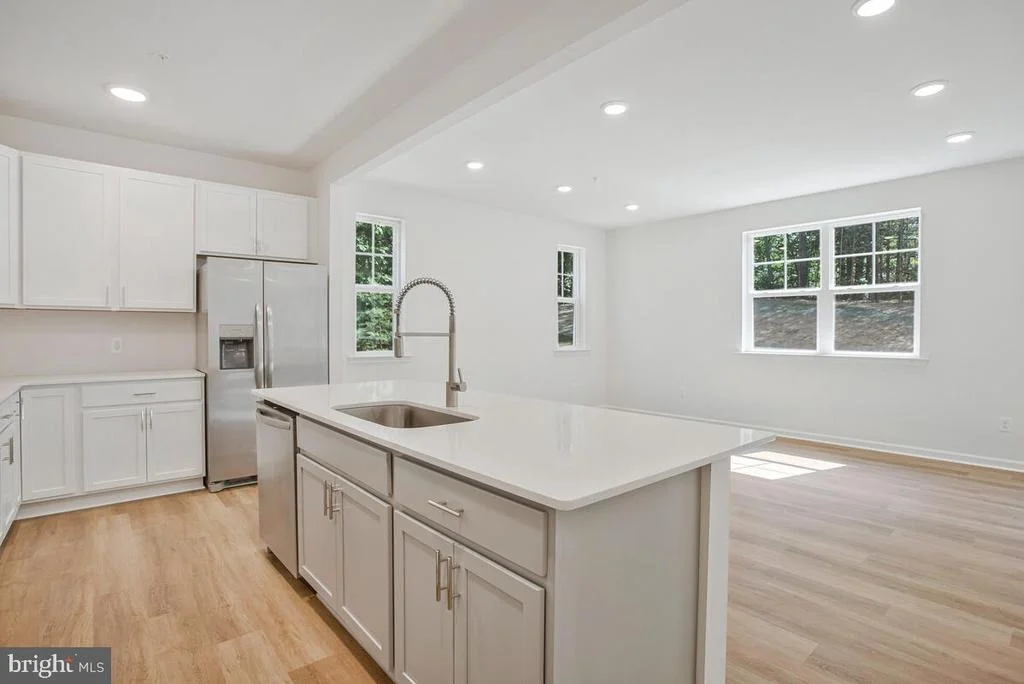 Photo of 900 WALNUT AVENUE