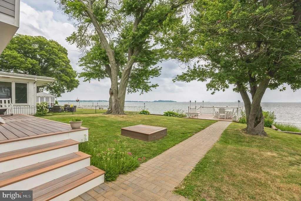 Photo of 3963 BAYSIDE DRIVE