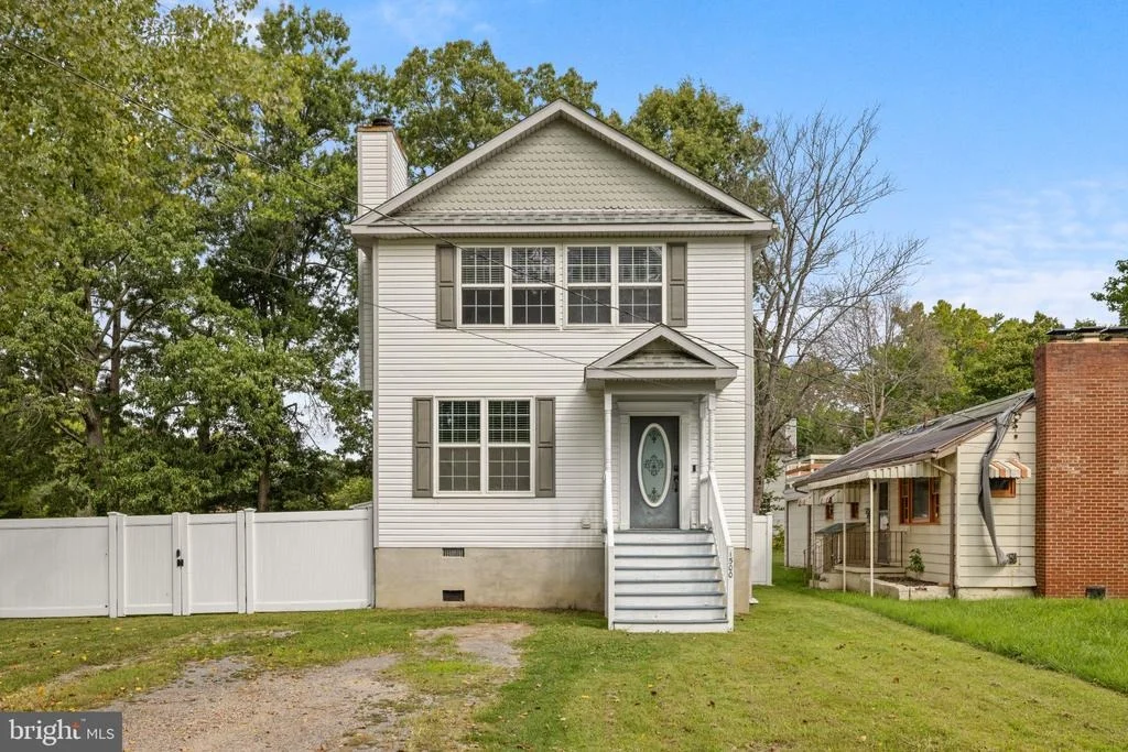 Photo of 1500 GARST ROAD