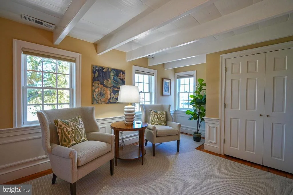 Photo of 410 PILOTTOWN ROAD