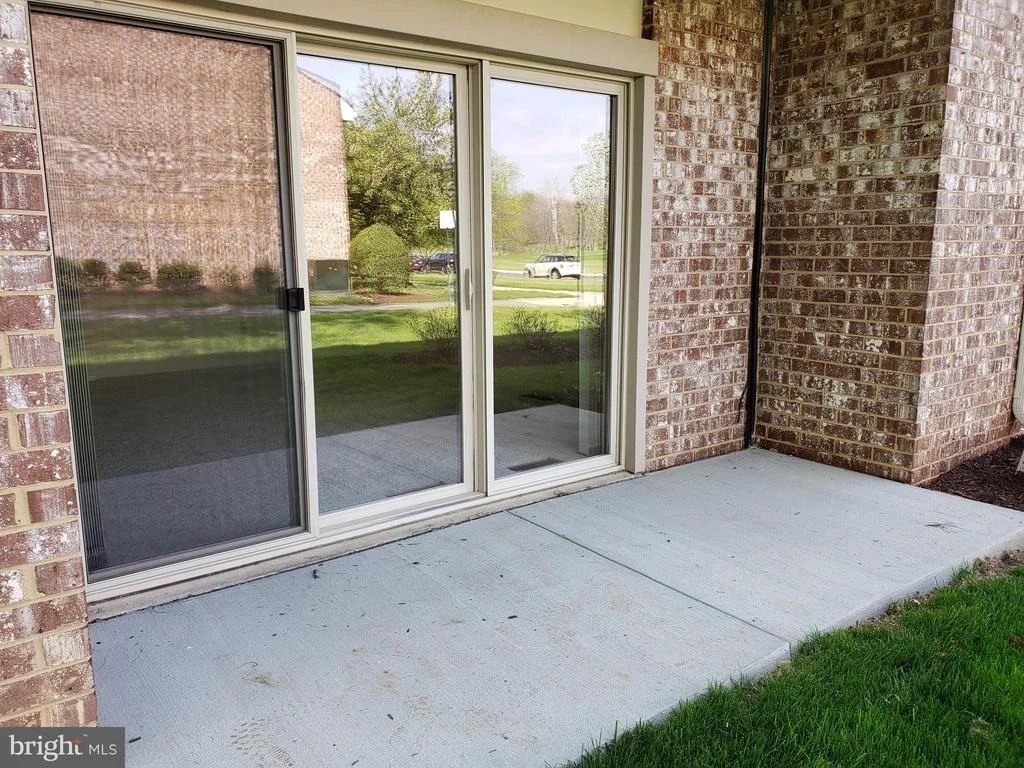 Photo of Unit 71B at 3600 GLENEAGLES DRIVE