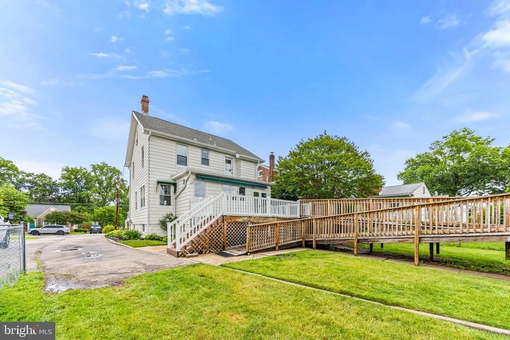 Photo of 1257 CIRCLE DRIVE