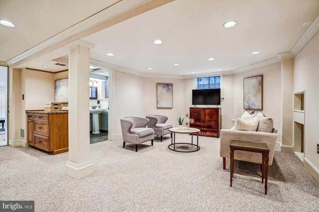 Photo of 4116 BEVERLY ROAD
