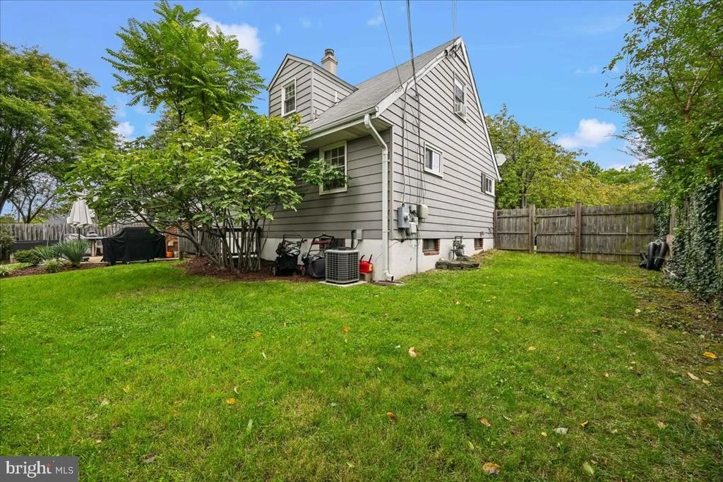 Photo of 6722 WILLIAMS DRIVE