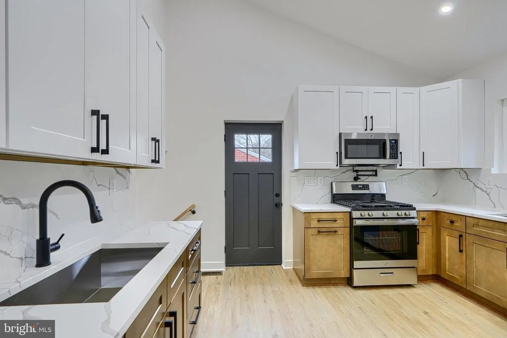 Photo of 2802 STEELE ROAD