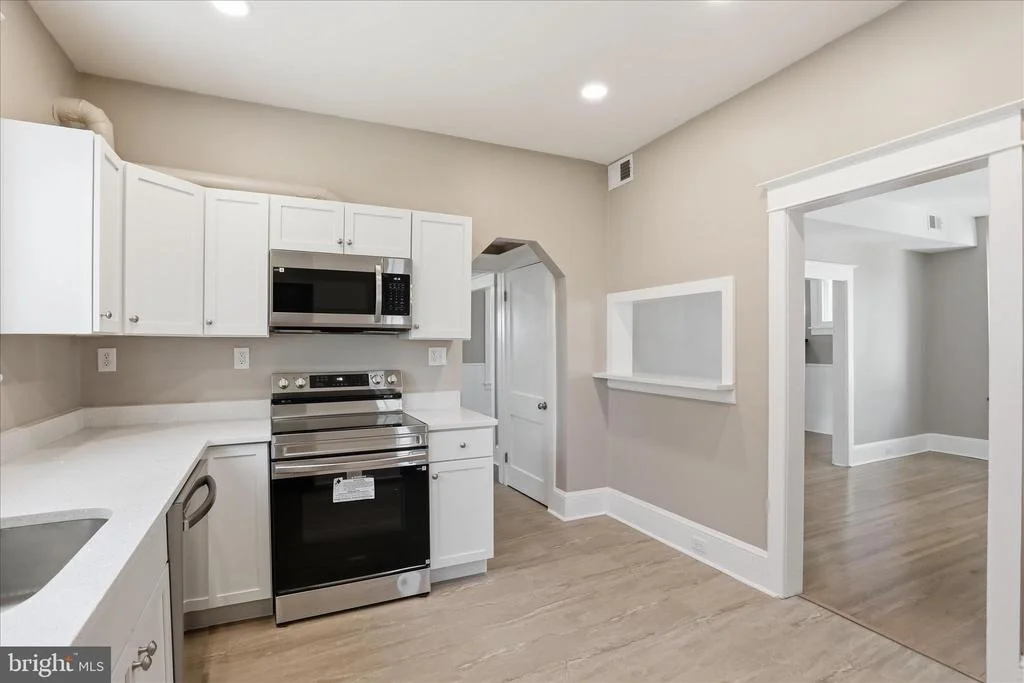 Photo of 819 SUMMIT AVENUE