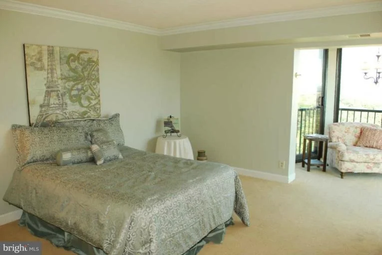 Photo of Unit 1608 at 5902 MOUNT EAGLE DRIVE