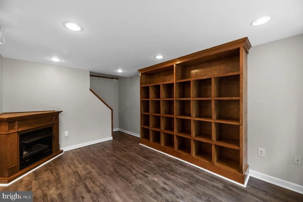 Photo of 607 REST AVENUE