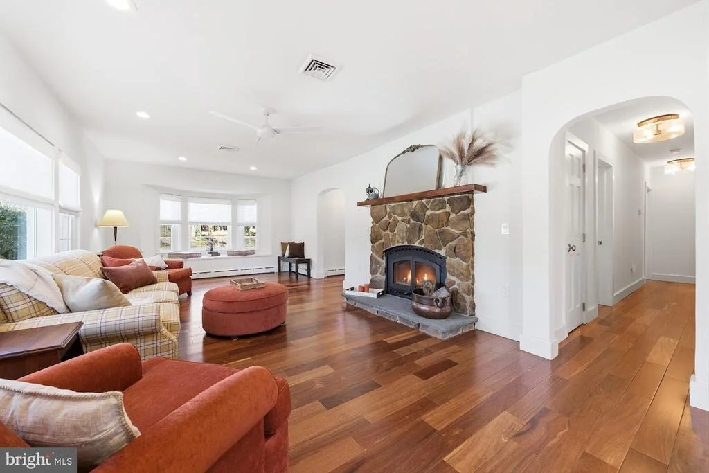 Photo of 862 CENTRAL AVENUE