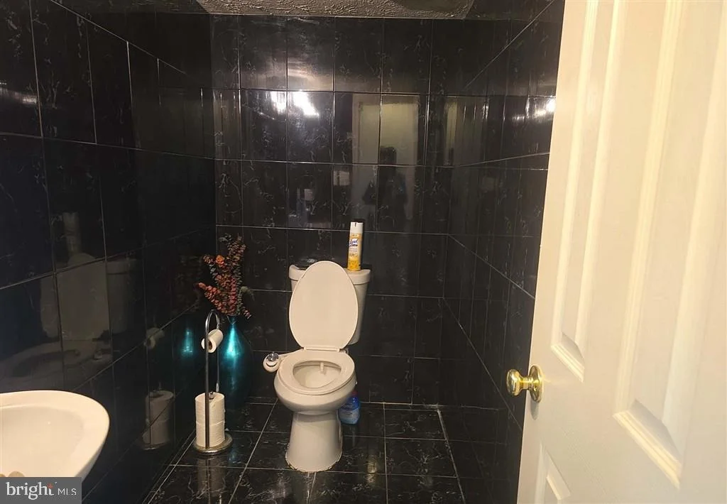 Photo of 2448 SHELLCOVE COURT