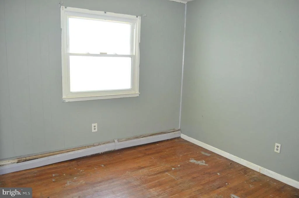 Photo of 9402 KING GEORGE DRIVE