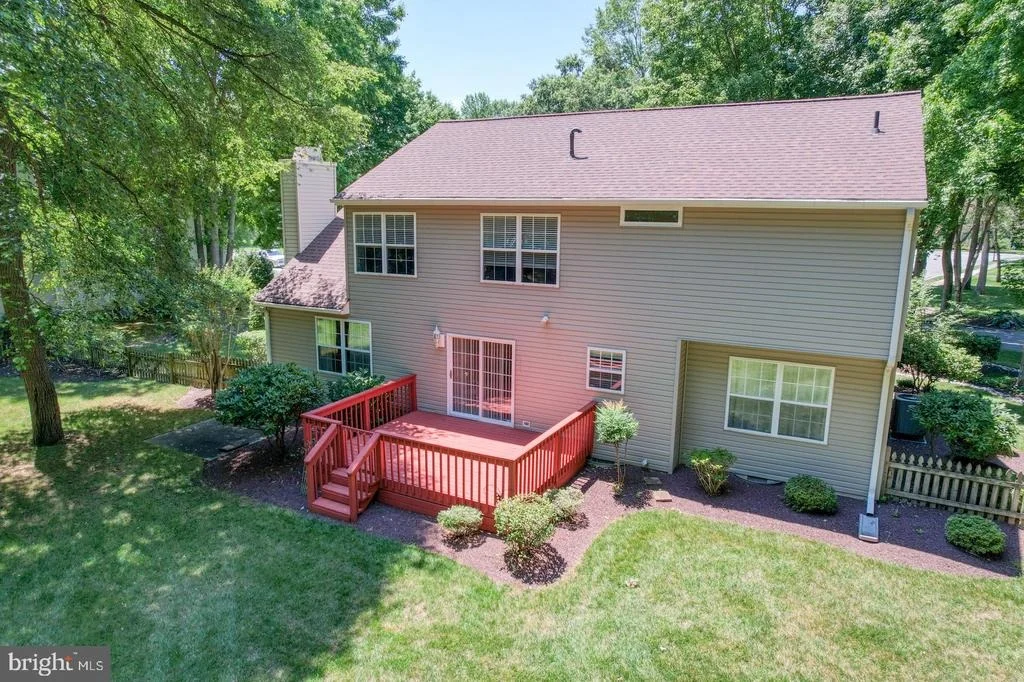Photo of 305 PEBBLE VALLEY PLACE