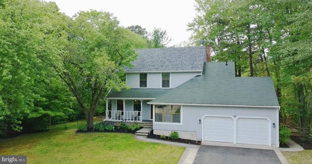 Photo of 37 CHATHAM DRIVE