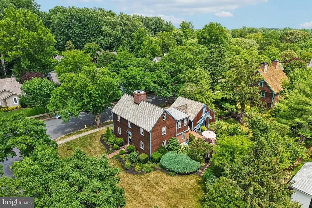 Photo of 355 BROADVIEW LANE