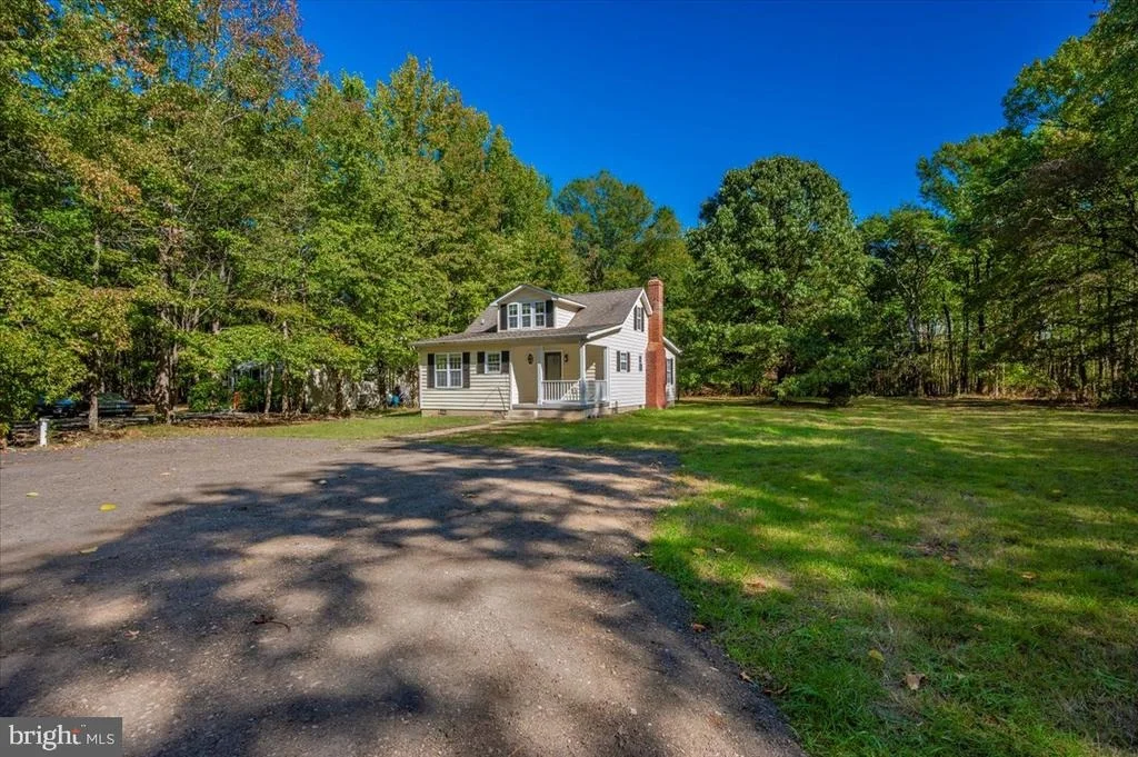 Photo of 1552 DENNIS ROAD