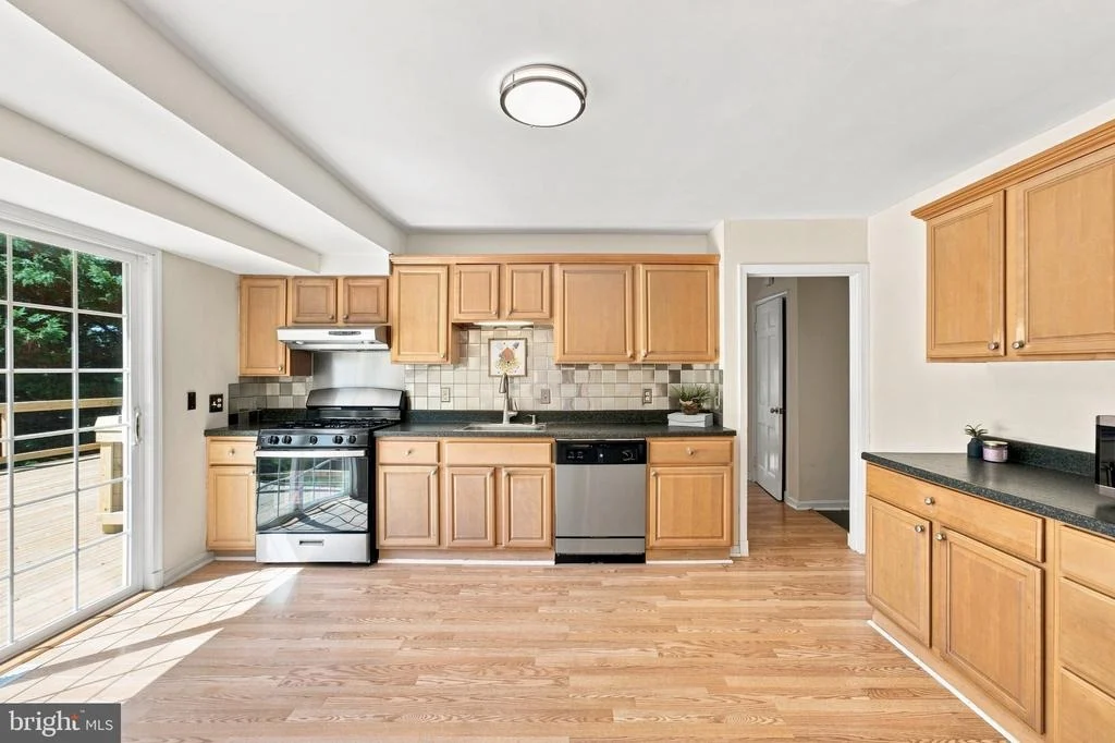 Photo of 2400 E GATE DRIVE