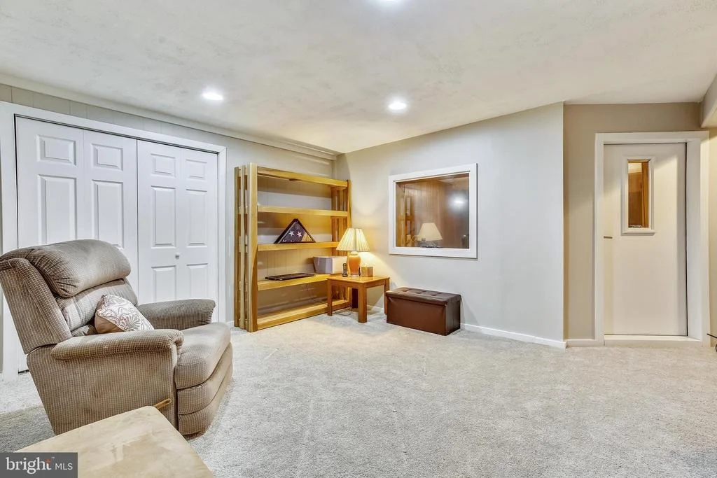 Photo of 15225 CENTERGATE DRIVE