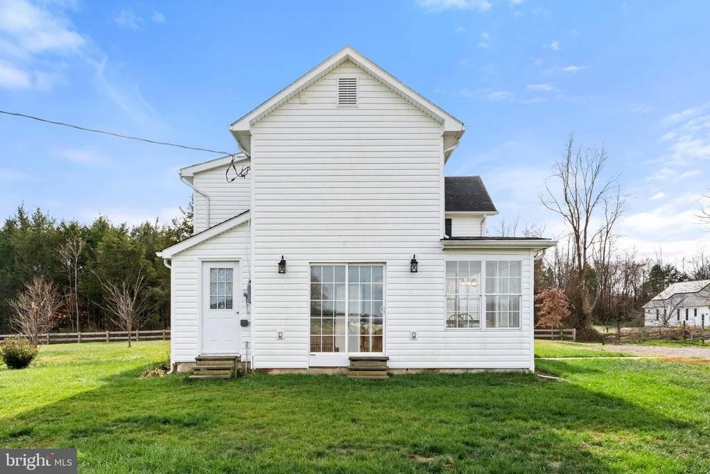 Photo of 18499 AUBURN ROAD