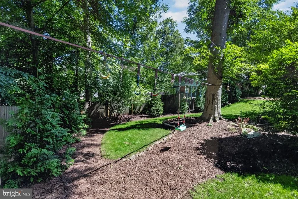 Photo of 6430 KENHOWE DRIVE