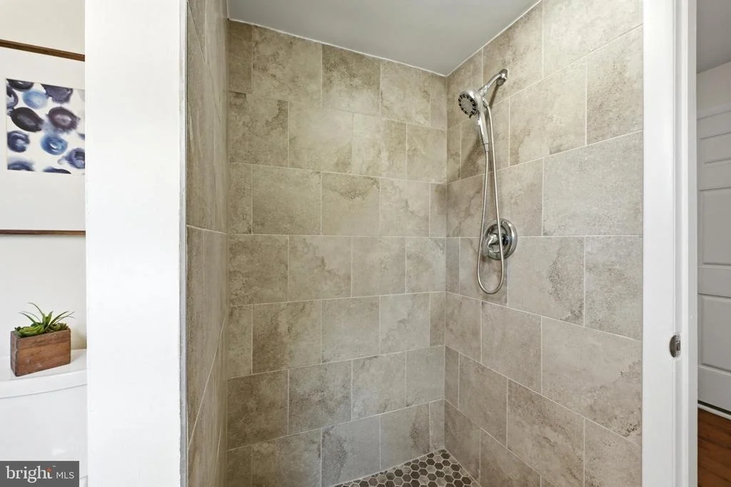Photo of 1105 CHISWELL LANE