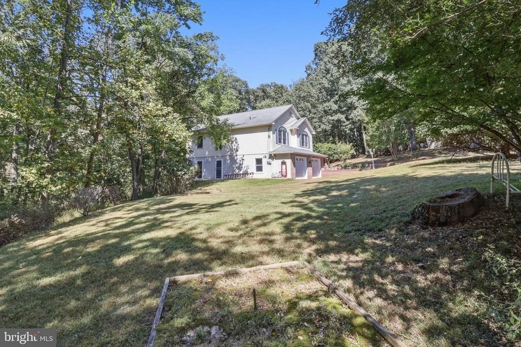 Photo of 24 SYDNEY CIRCLE