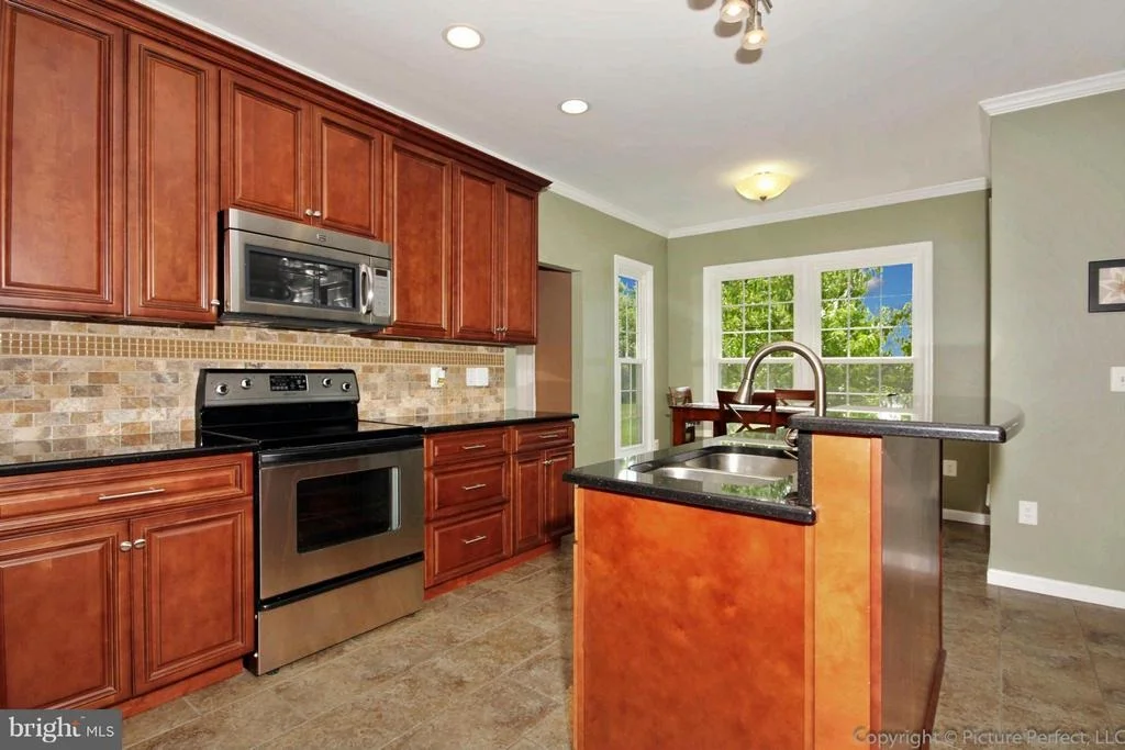 Photo of 5728 ARTESIAN DRIVE
