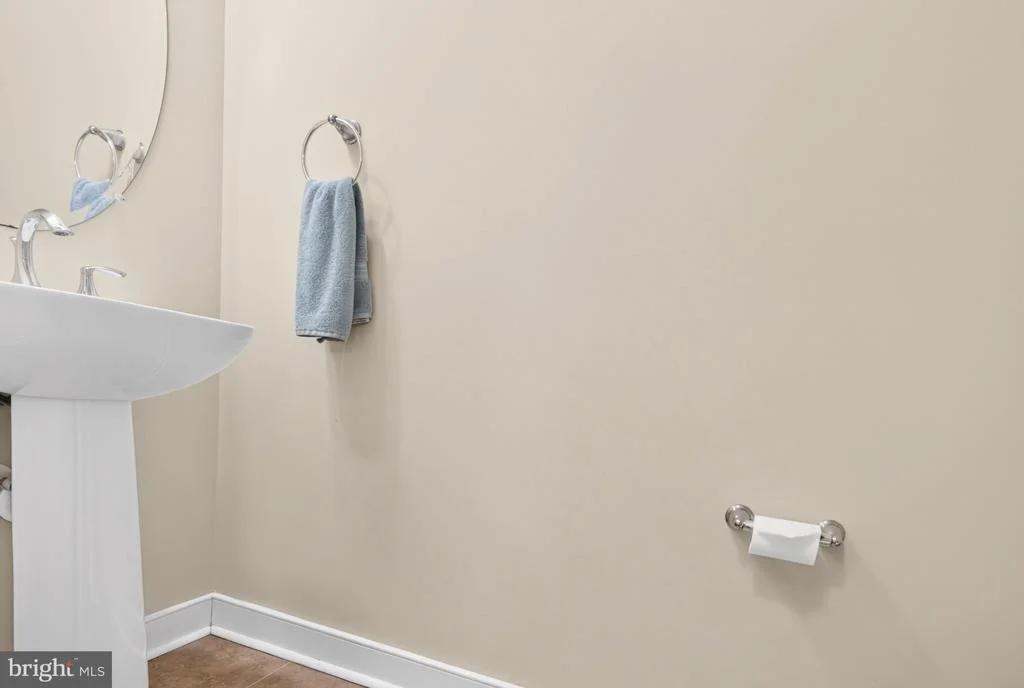 Photo of Unit D2 at 29104 STRIPER HARBOR