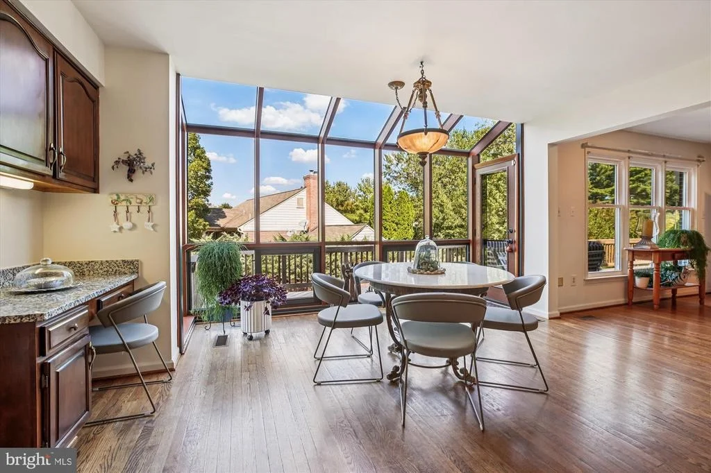 Photo of 9537 FOX HOLLOW