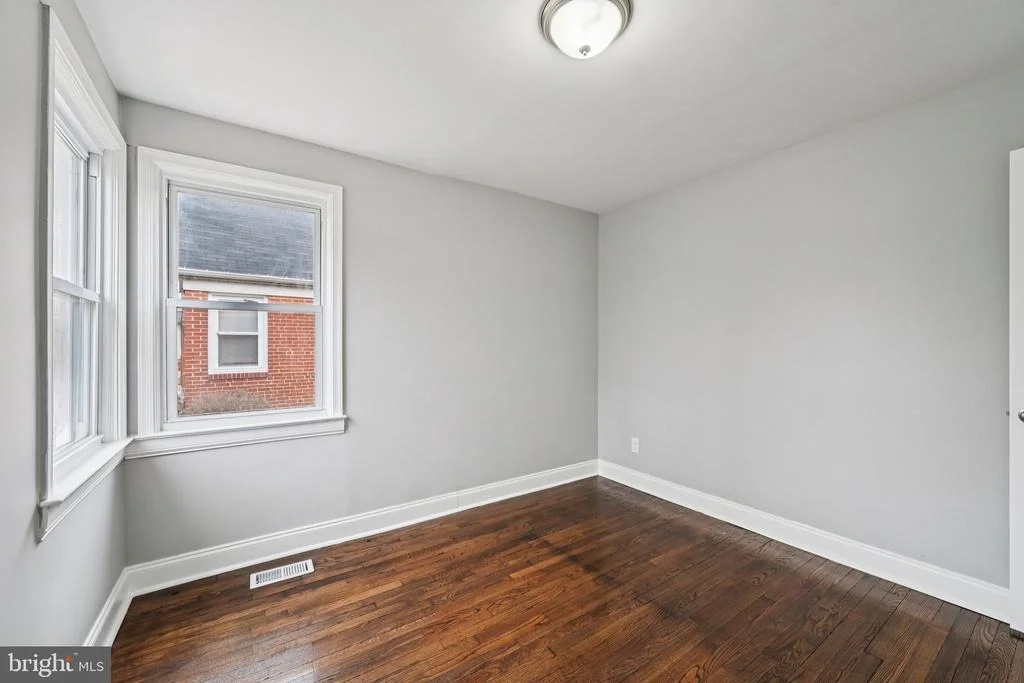 Photo of 4902 GILRAY DRIVE