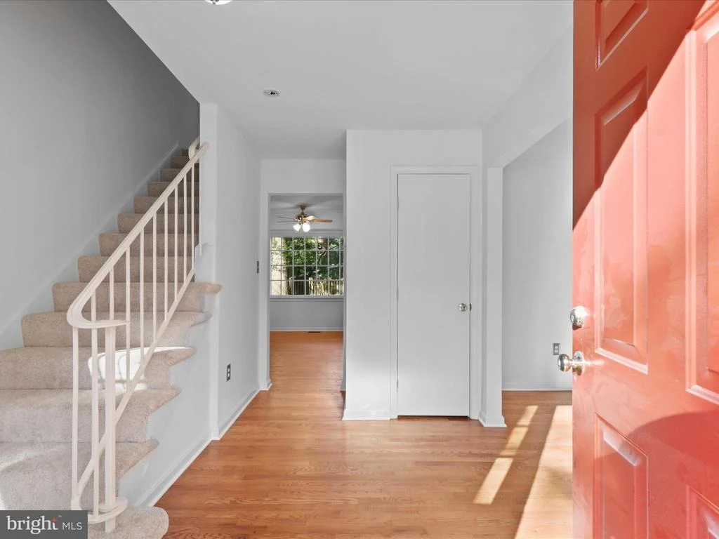 Photo of 8223 TREEBROOKE LANE
