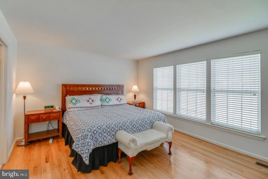 Photo of 254 LONE TREE DRIVE