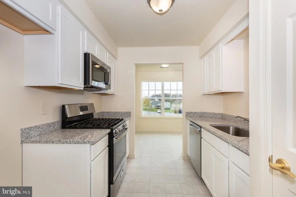 Photo of Unit 2D at 820 WEMBLEY DRIVE