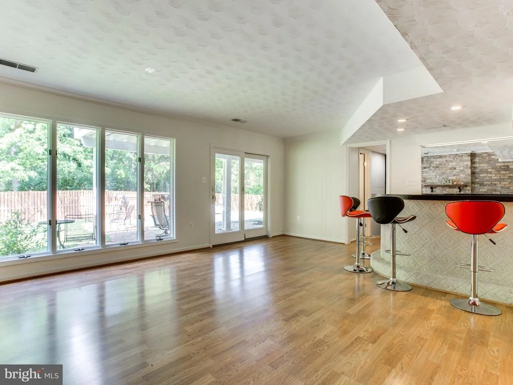 Photo of 9906 GREENVIEW LANE