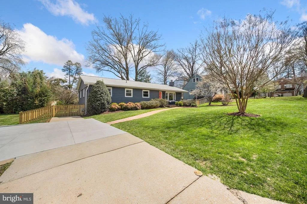 Photo of 11403 NAIRN ROAD