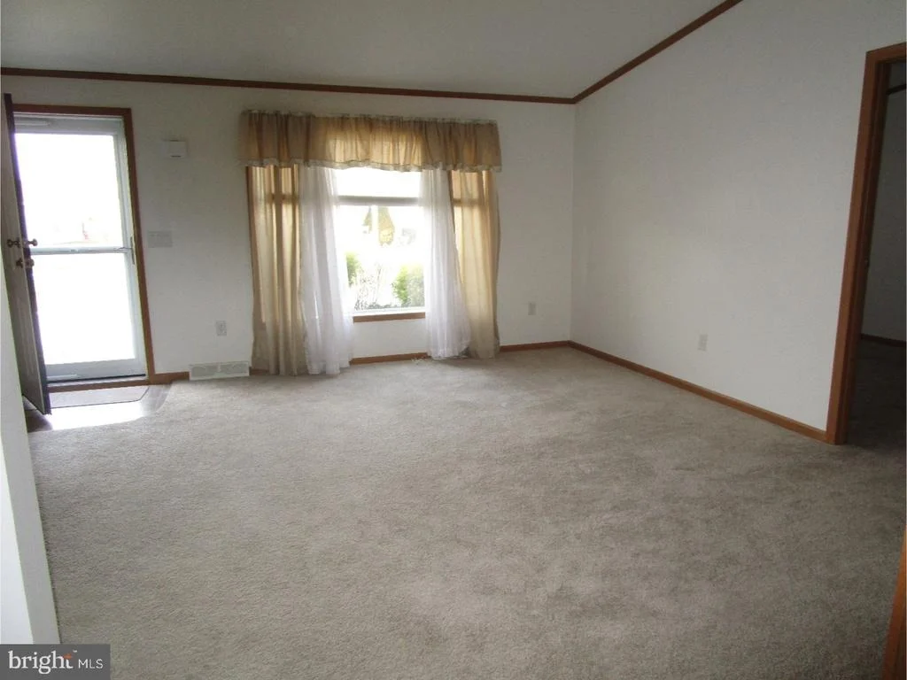Photo of 304 PERSIMMON CIRCLE