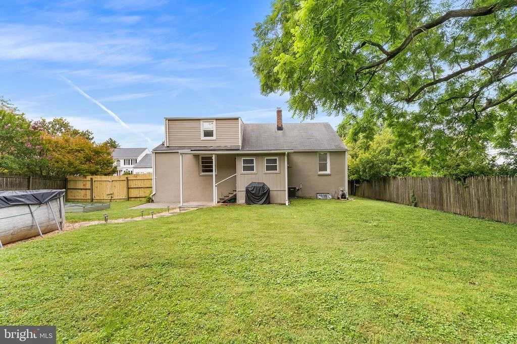 Photo of 14 GIBBONS BOULEVARD
