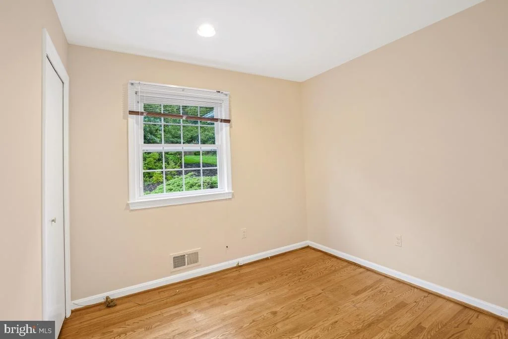 Photo of 2003 STRATTON DRIVE