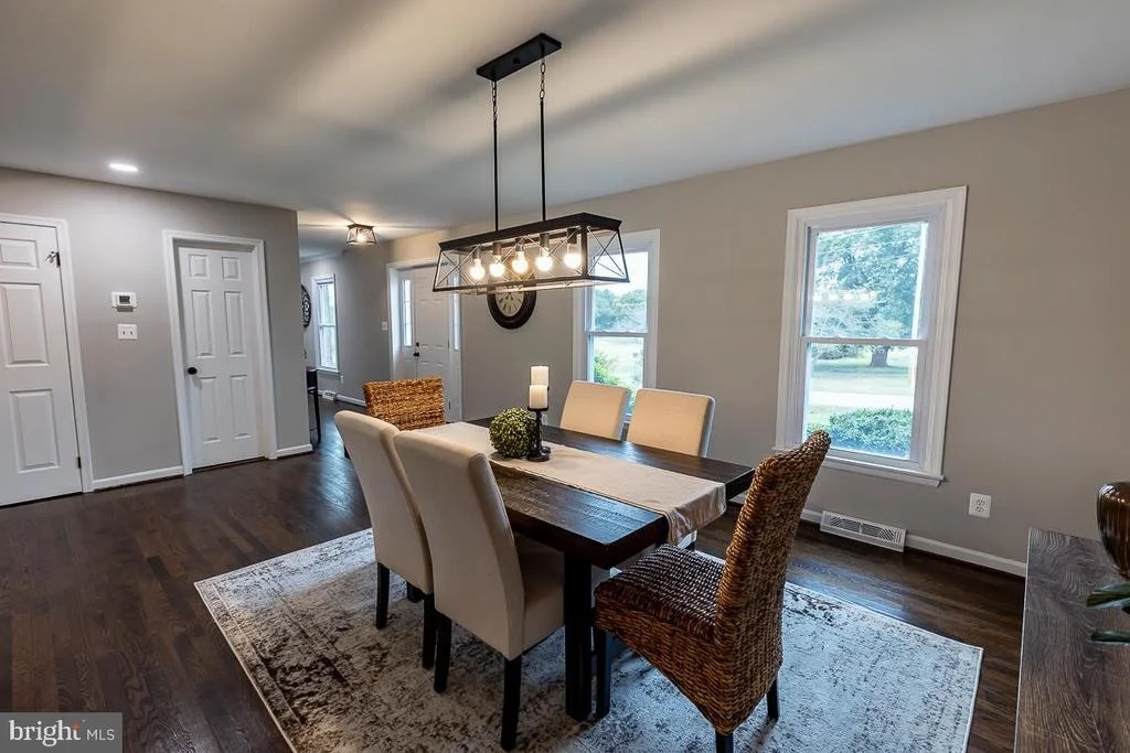 Photo of 40807 SPRING HOUSE LANE