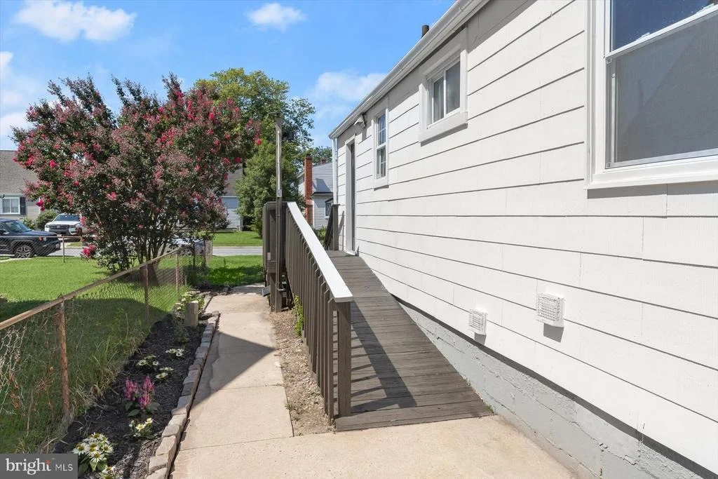 Photo of 1747 BROOKVIEW ROAD