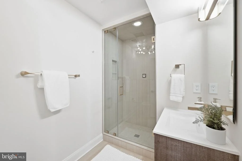 Photo of 8210 KINGSGATE ROAD
