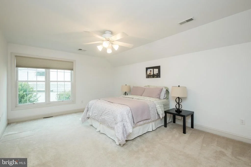 Photo of 5105 WELLINGHALL WAY