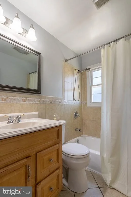 Photo of 2109 SHORE DRIVE