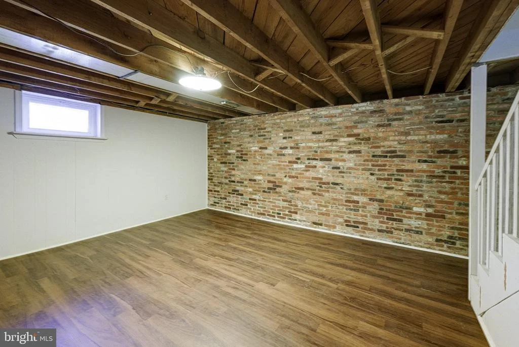 Photo of 3 LAKESIDE DRIVE