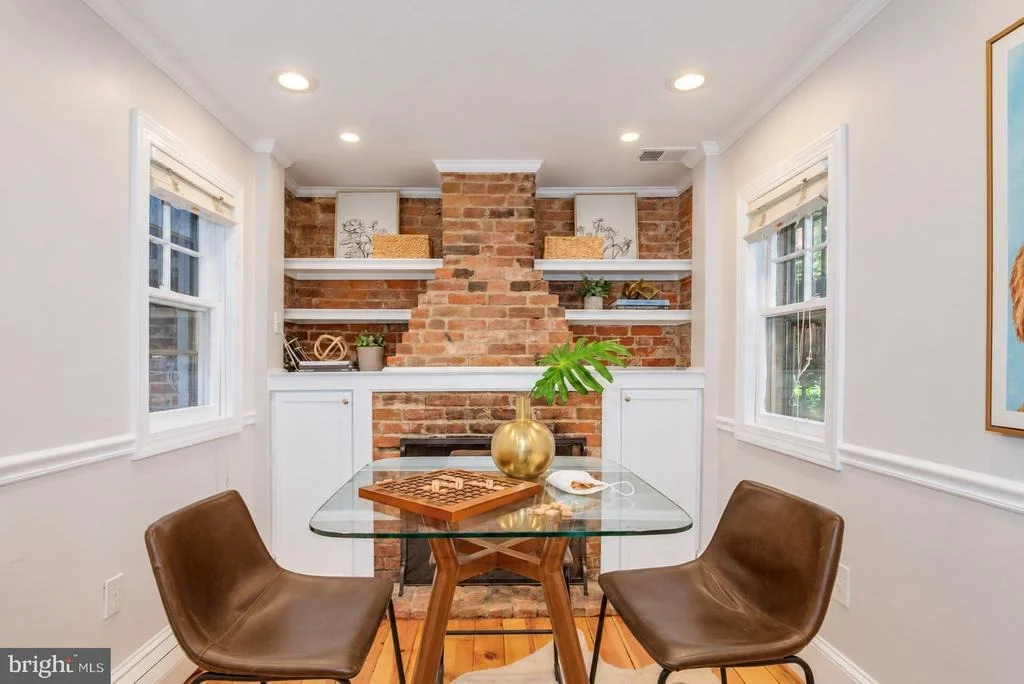 Photo of 23 5TH STREET SE