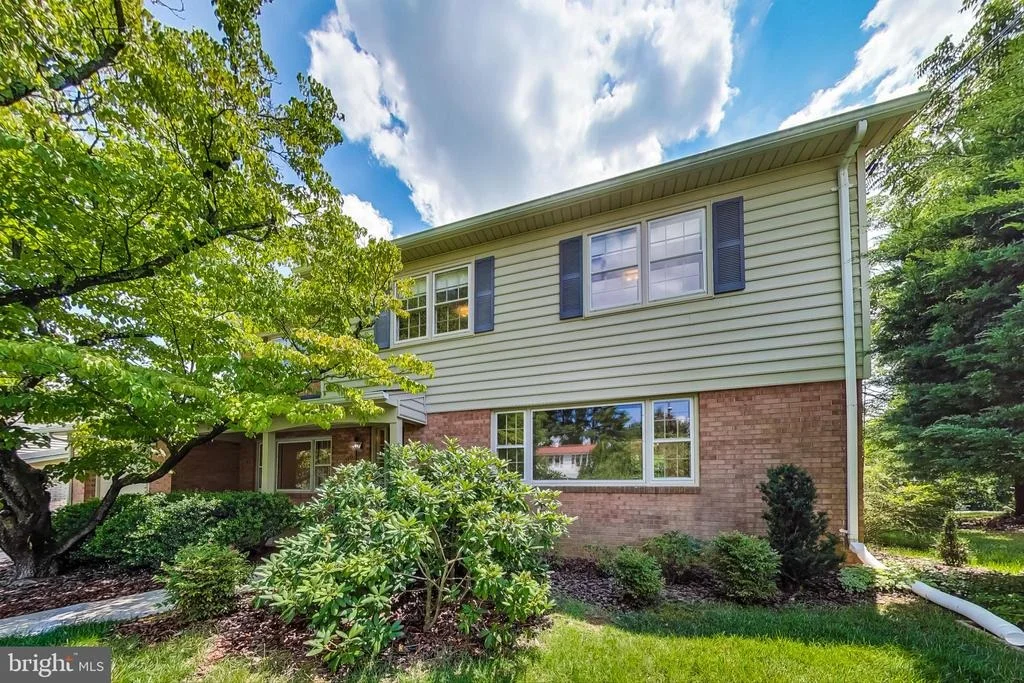Photo of 12131 DAVID DRIVE