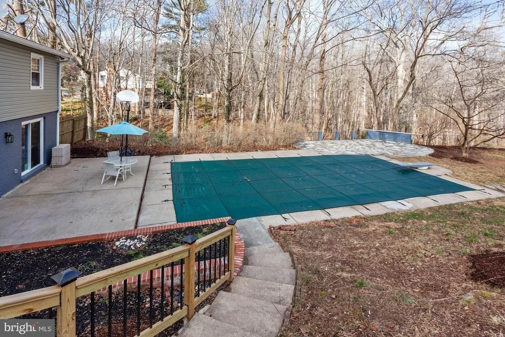 Photo of 6815 GILLINGS ROAD