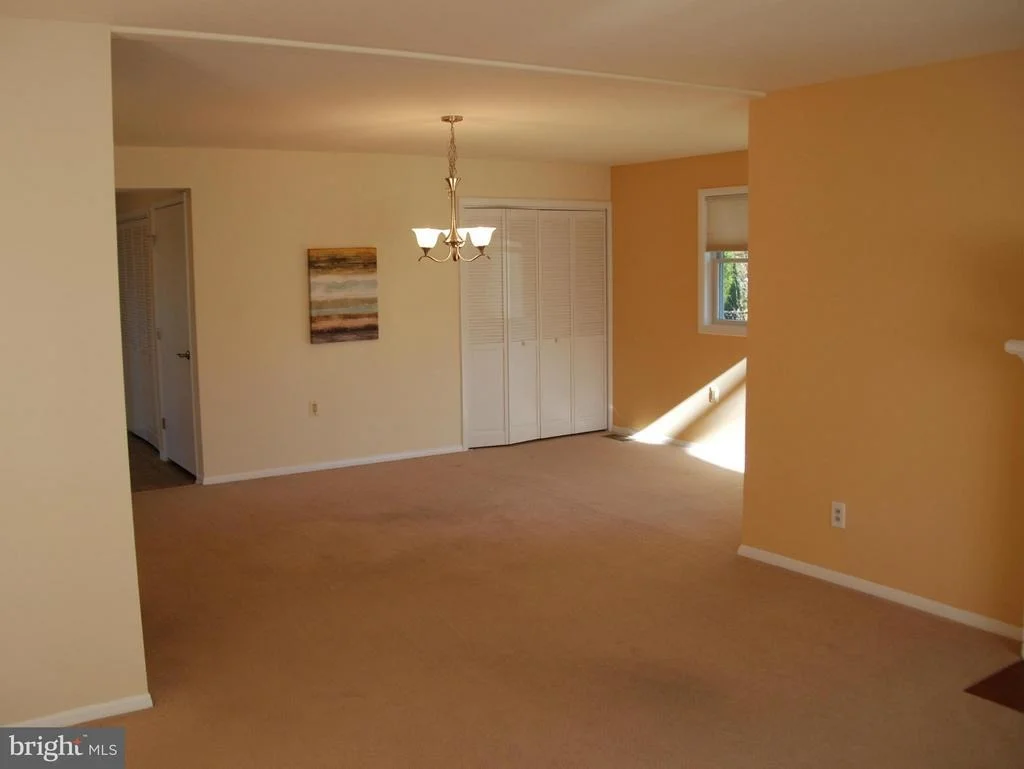 Photo of 8112 BULLOCK LANE