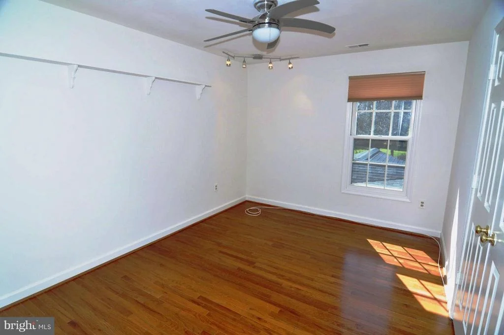 Photo of 19820 MEREDITH DRIVE