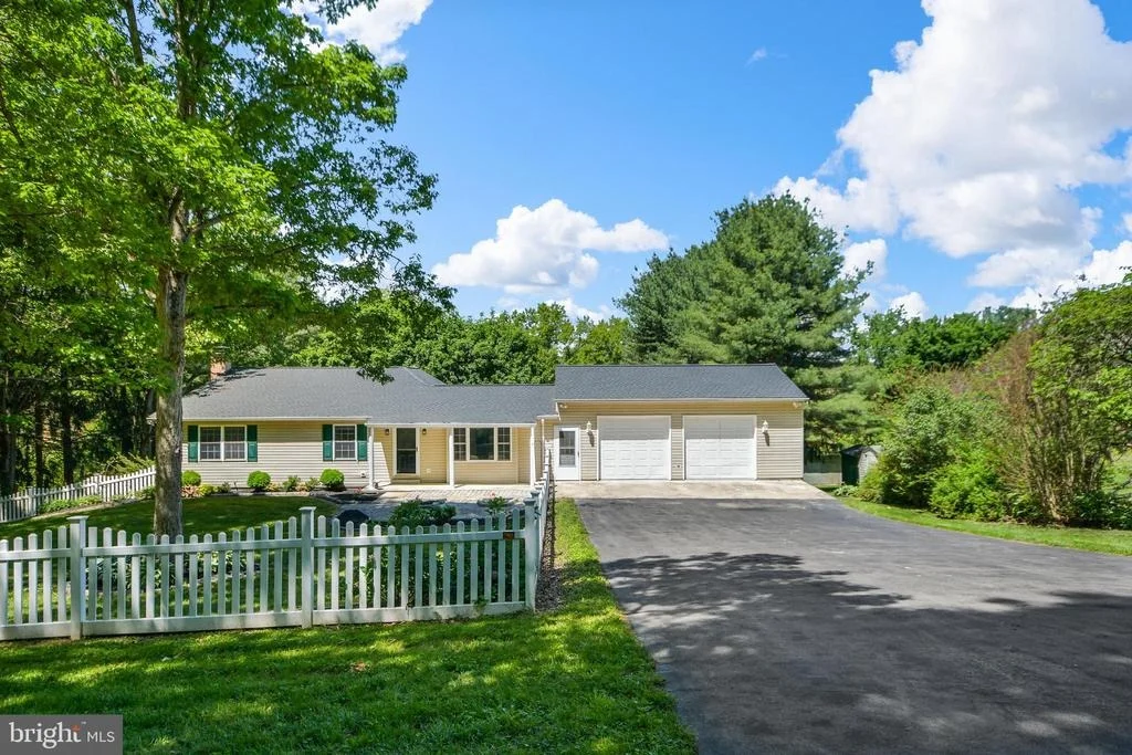Photo of 2528 MONOCACY BOTTOM ROAD