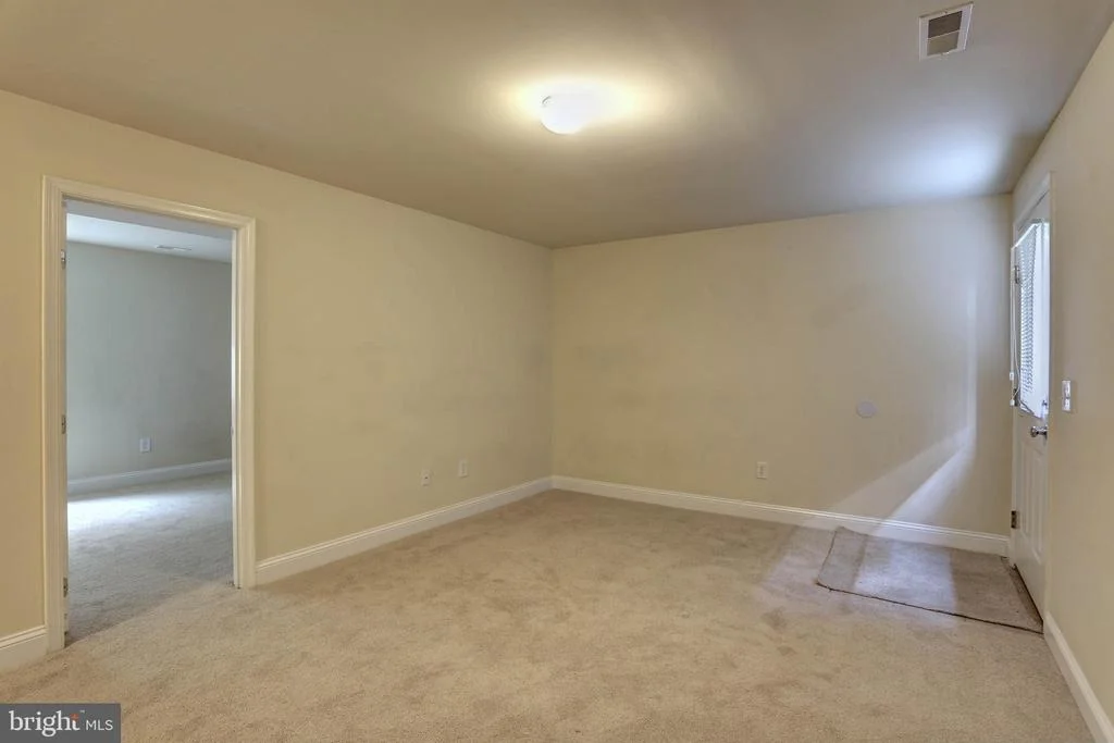 Photo of 8218 LEXINGTON DRIVE